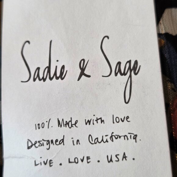 Dress - Picture 3 of 4